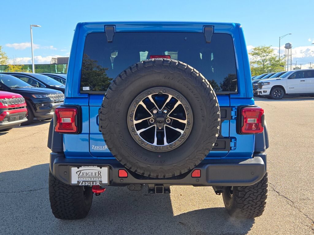 New 2025 Jeep Wrangler Rubicon w/ Xtreme 35 Tire Package AWD/4WD image 10