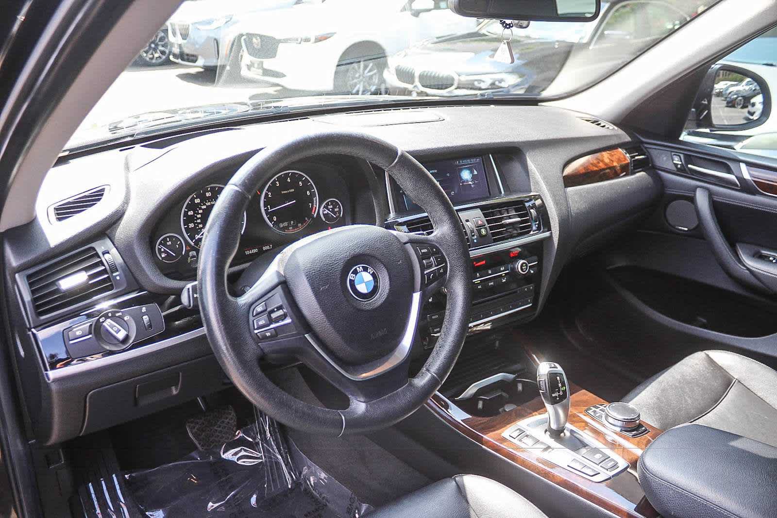 Used 2017 BMW X3 sDrive28i RWD image 16