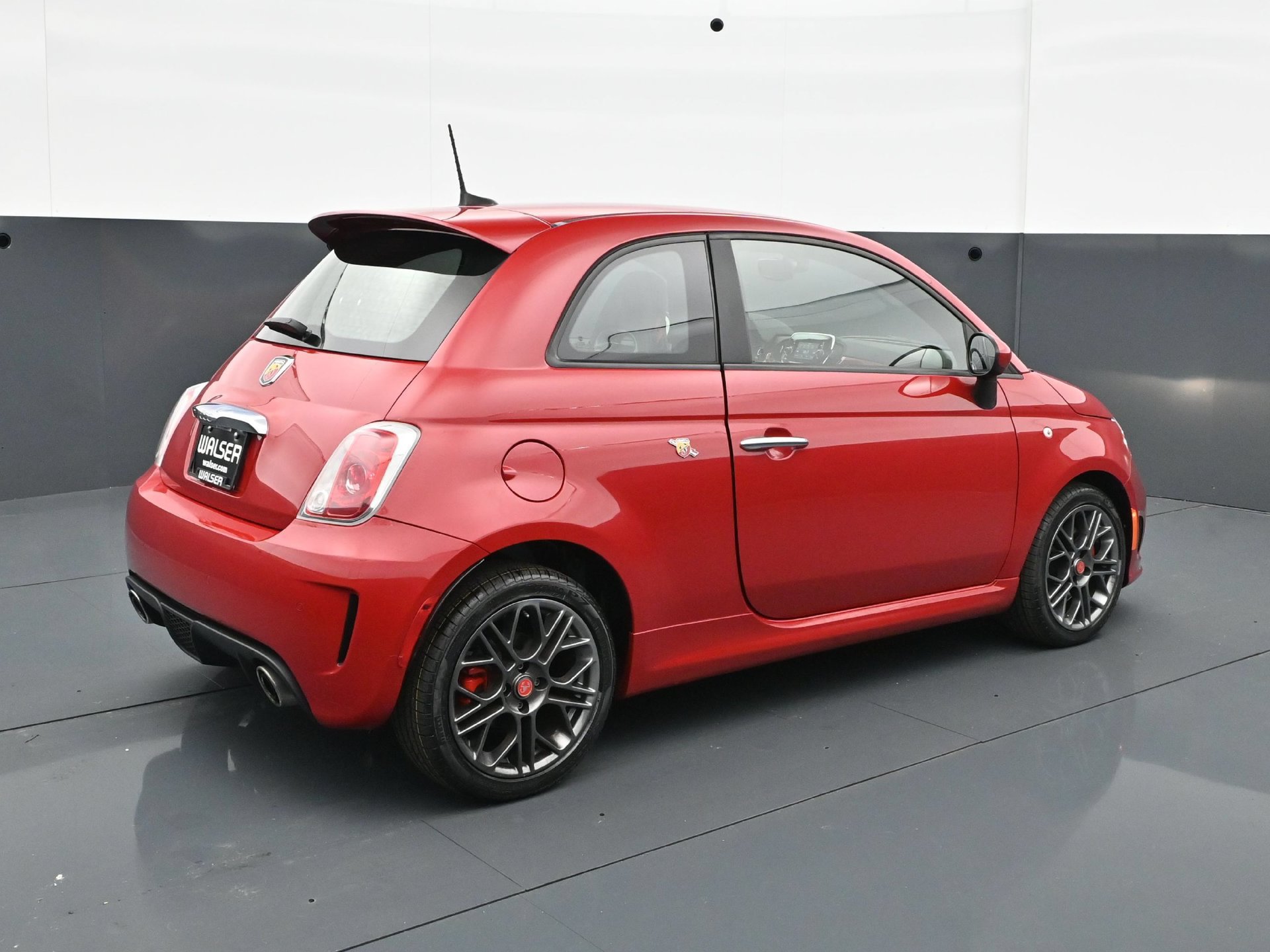 Used 2019 FIAT 500 Abarth FWD image 7