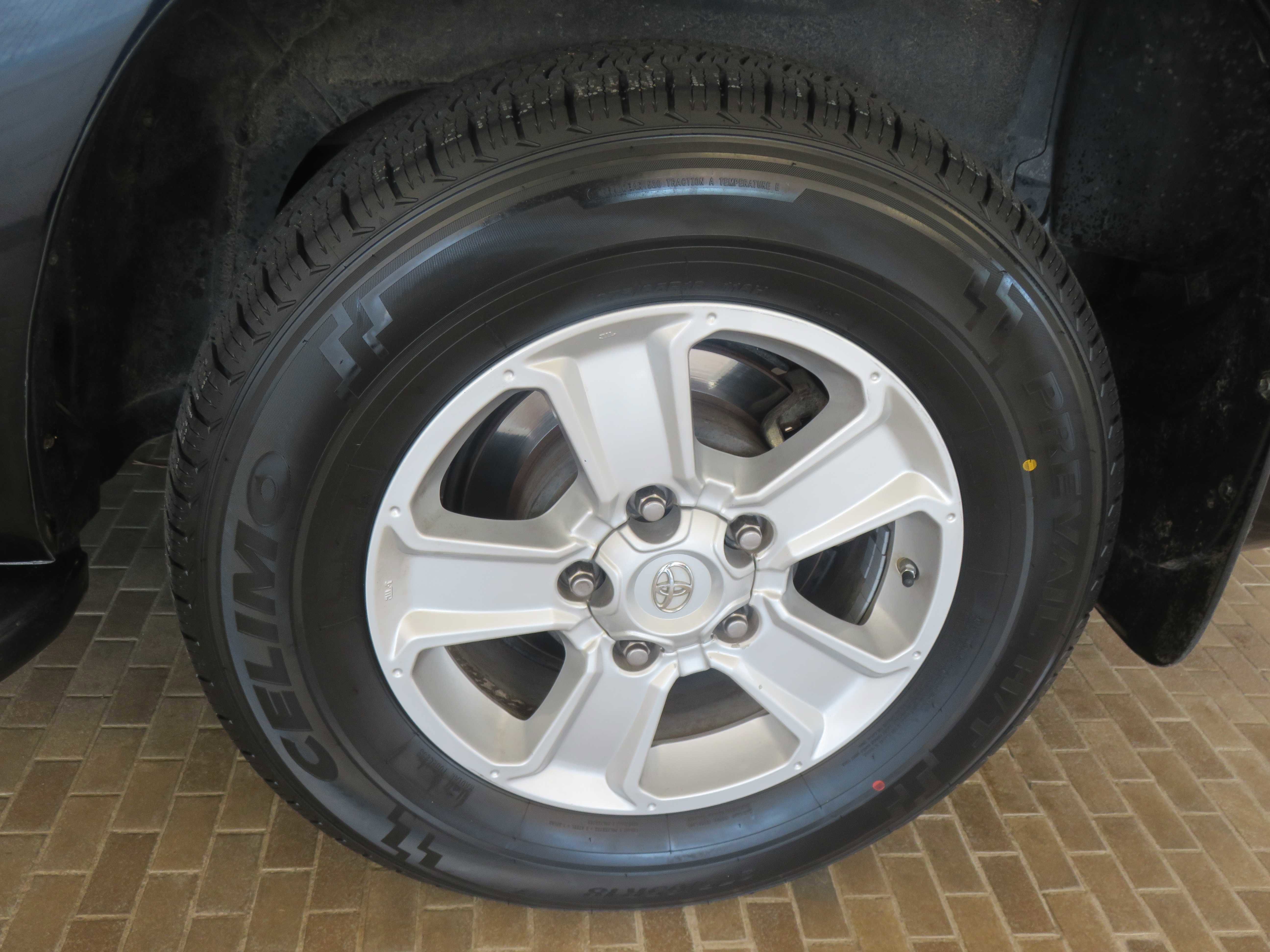 Used 2019 Toyota Sequoia SR5 AWD/4WD image 8