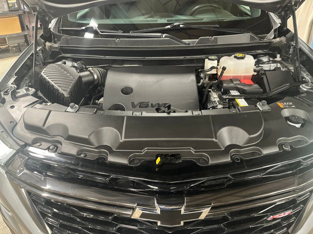 Used 2023 Chevrolet Traverse RS image 24