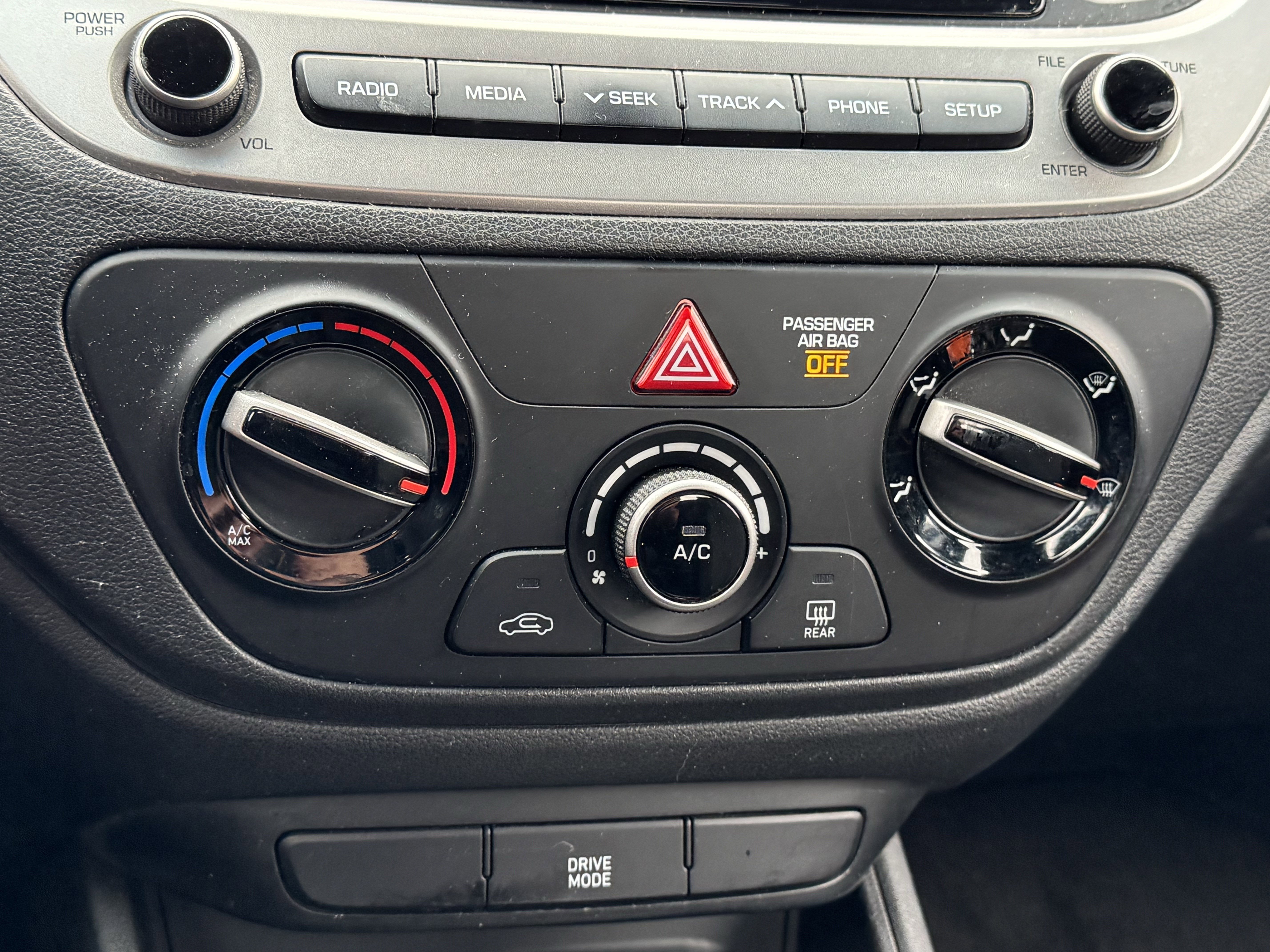 Used 2018 Hyundai Accent SE image 10