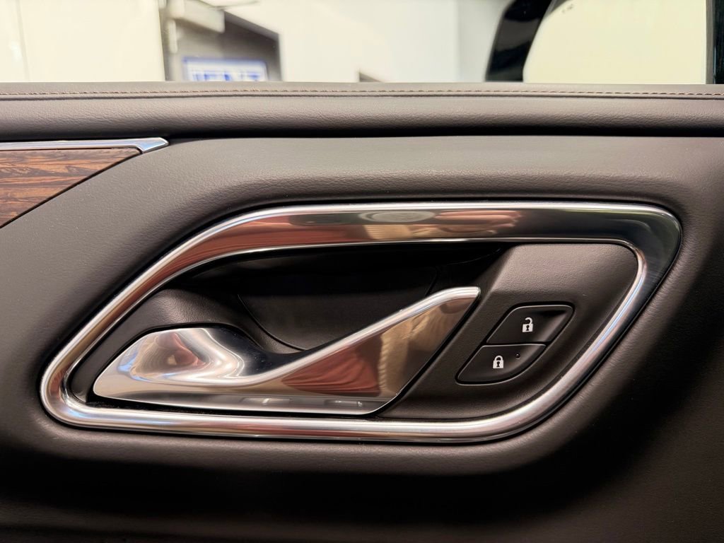 Used 2023 Chevrolet Tahoe High Country image 24