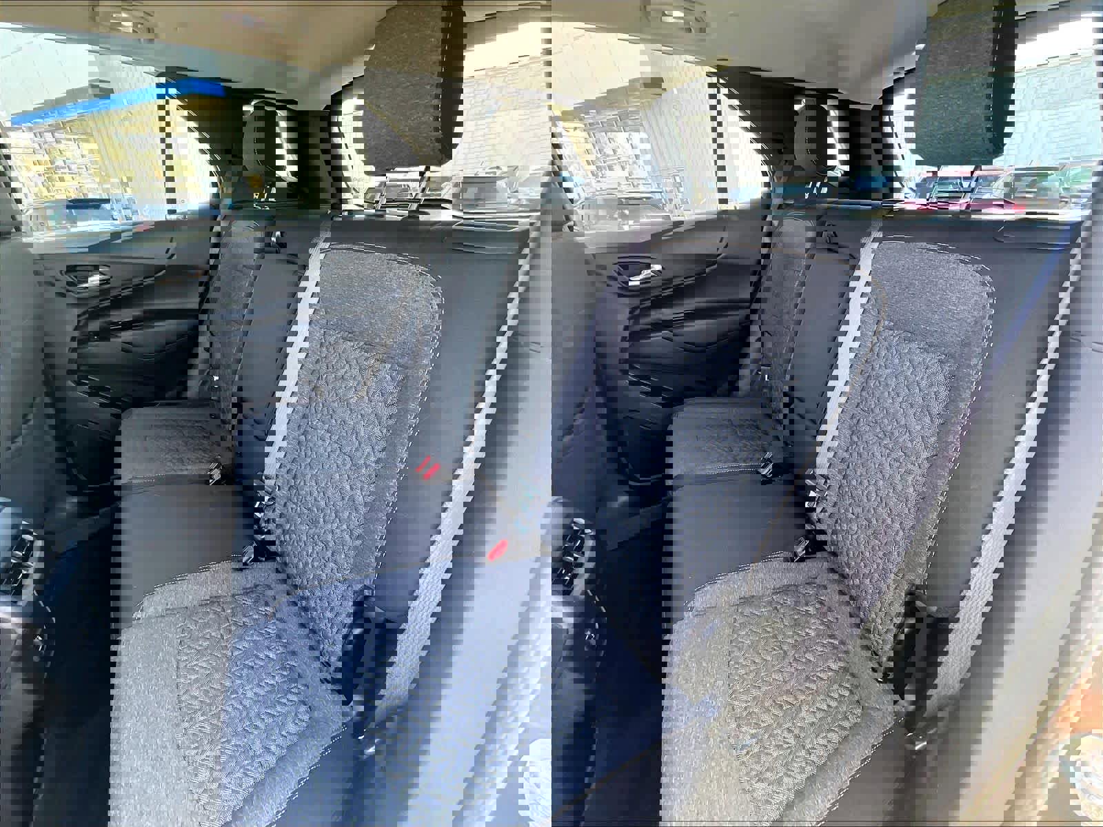 Used 2023 Chevrolet Equinox LT image 15