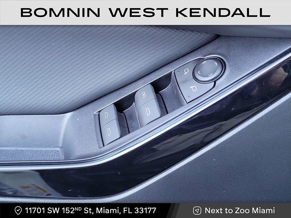 Used 2026 Chevrolet Equinox LT w/ Safety and Technology Package image 27