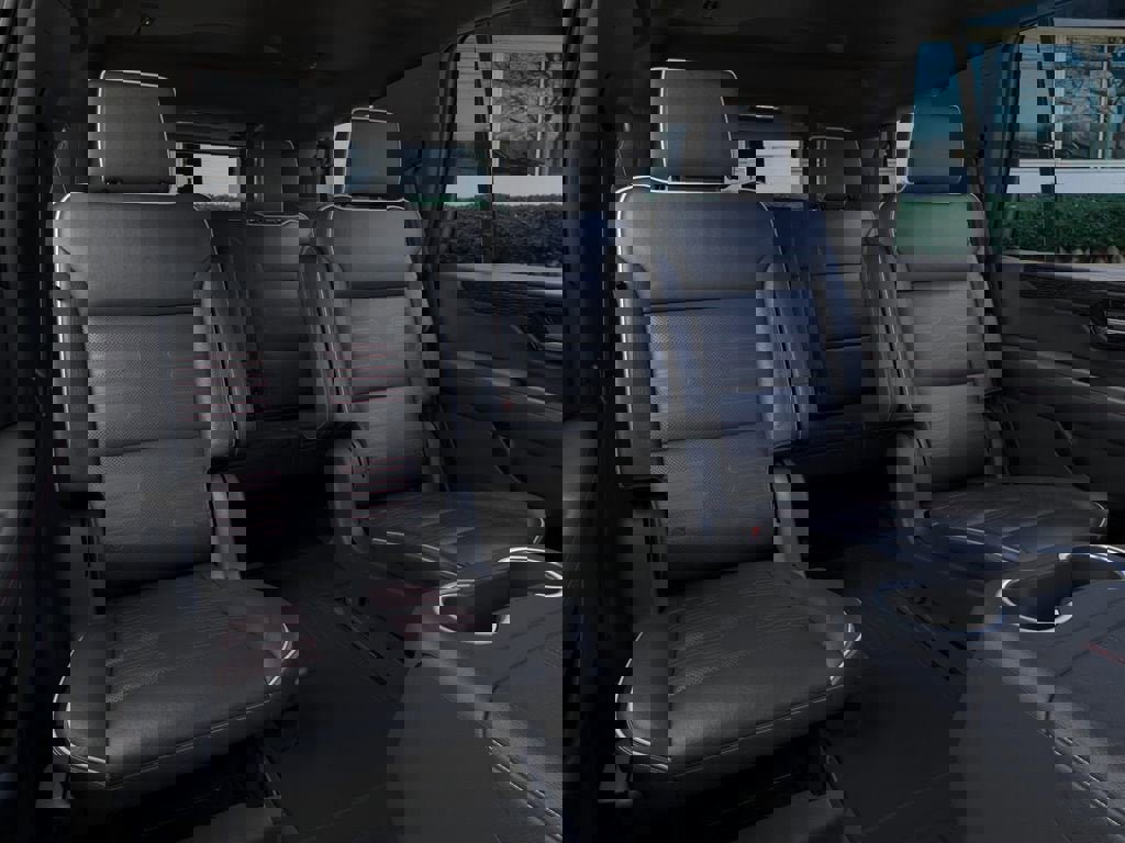 New 2026 GMC Yukon AT4 Ultimate w/ LPO, Floor Liner Package image 17