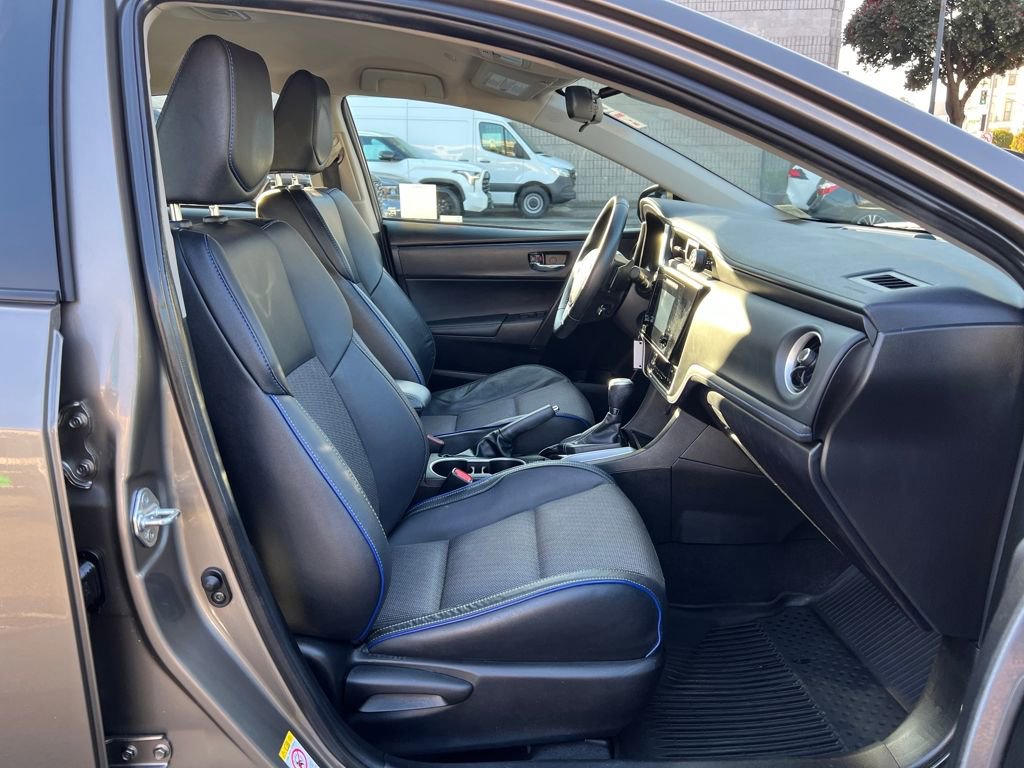 Certified 2019 Toyota Corolla SE image 19