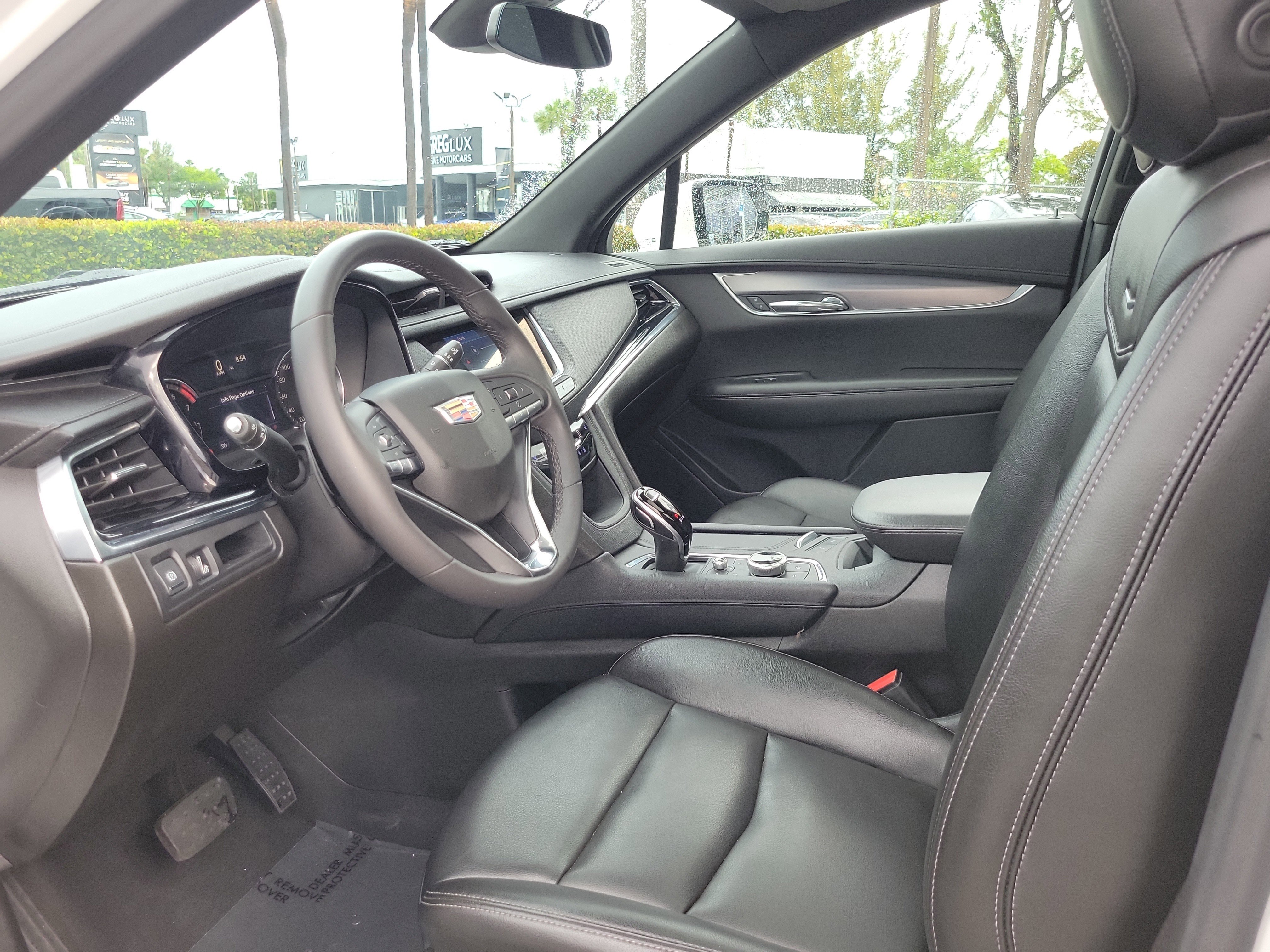 Used 2022 Cadillac XT6 Luxury image 12