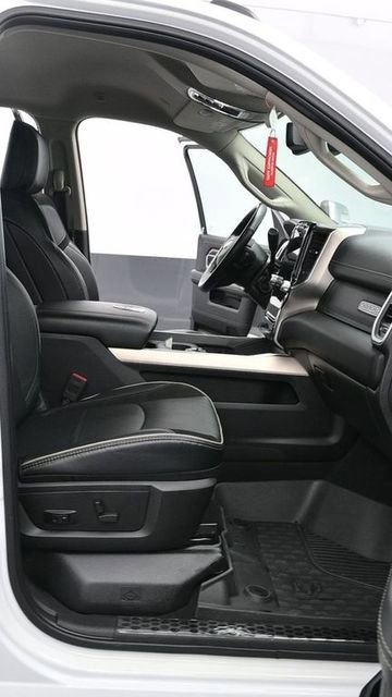Used 2024 RAM 2500 Laramie image 10