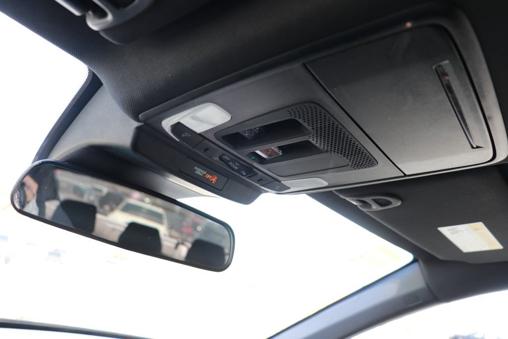 Used 2025 Honda Accord Sport image 28