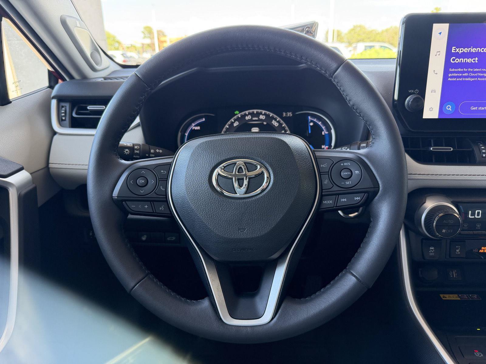 Used 2023 Toyota RAV4 XLE Premium AWD/4WD image 28