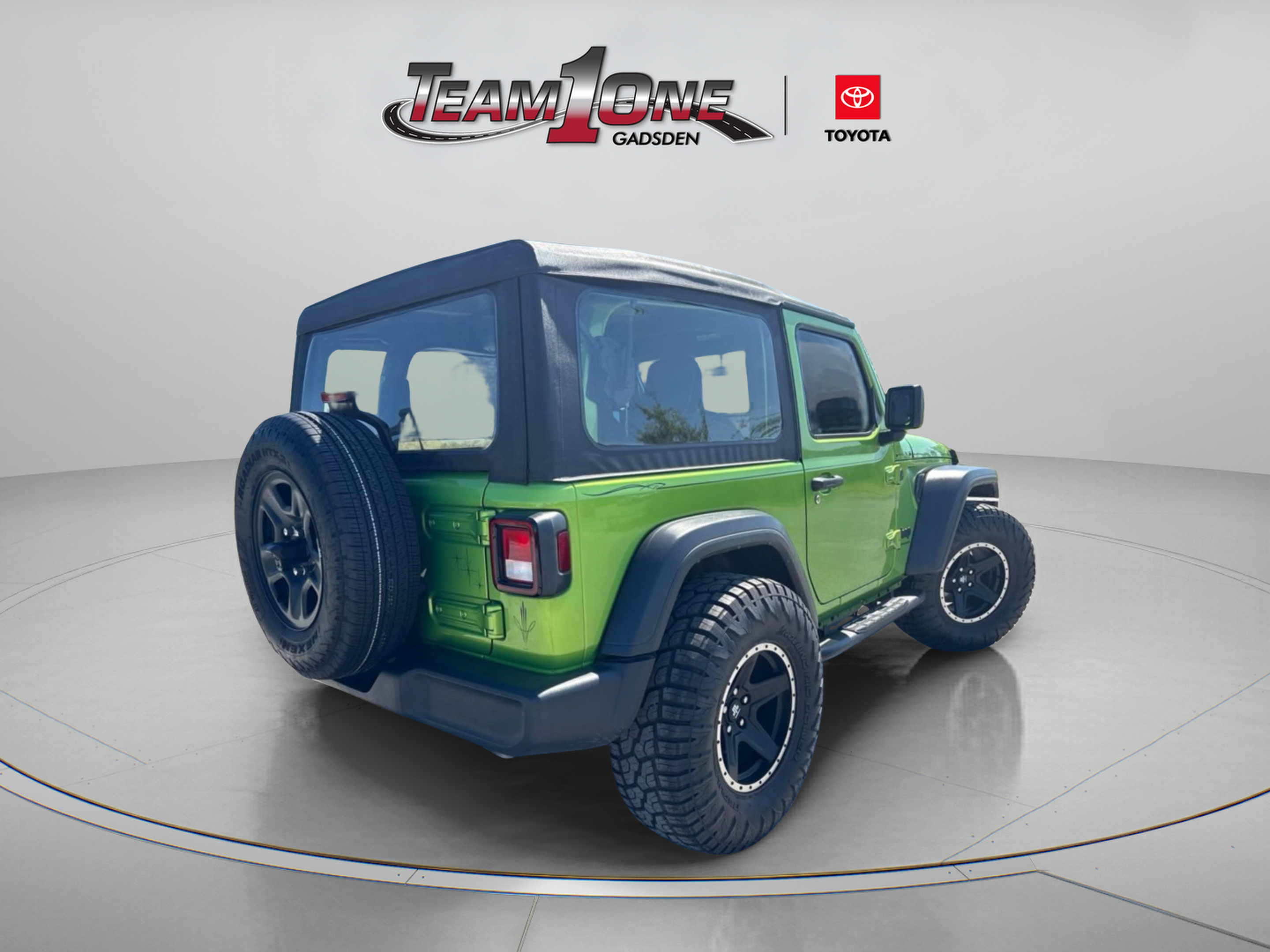 Used 2025 Jeep Wrangler Sport AWD/4WD image 10