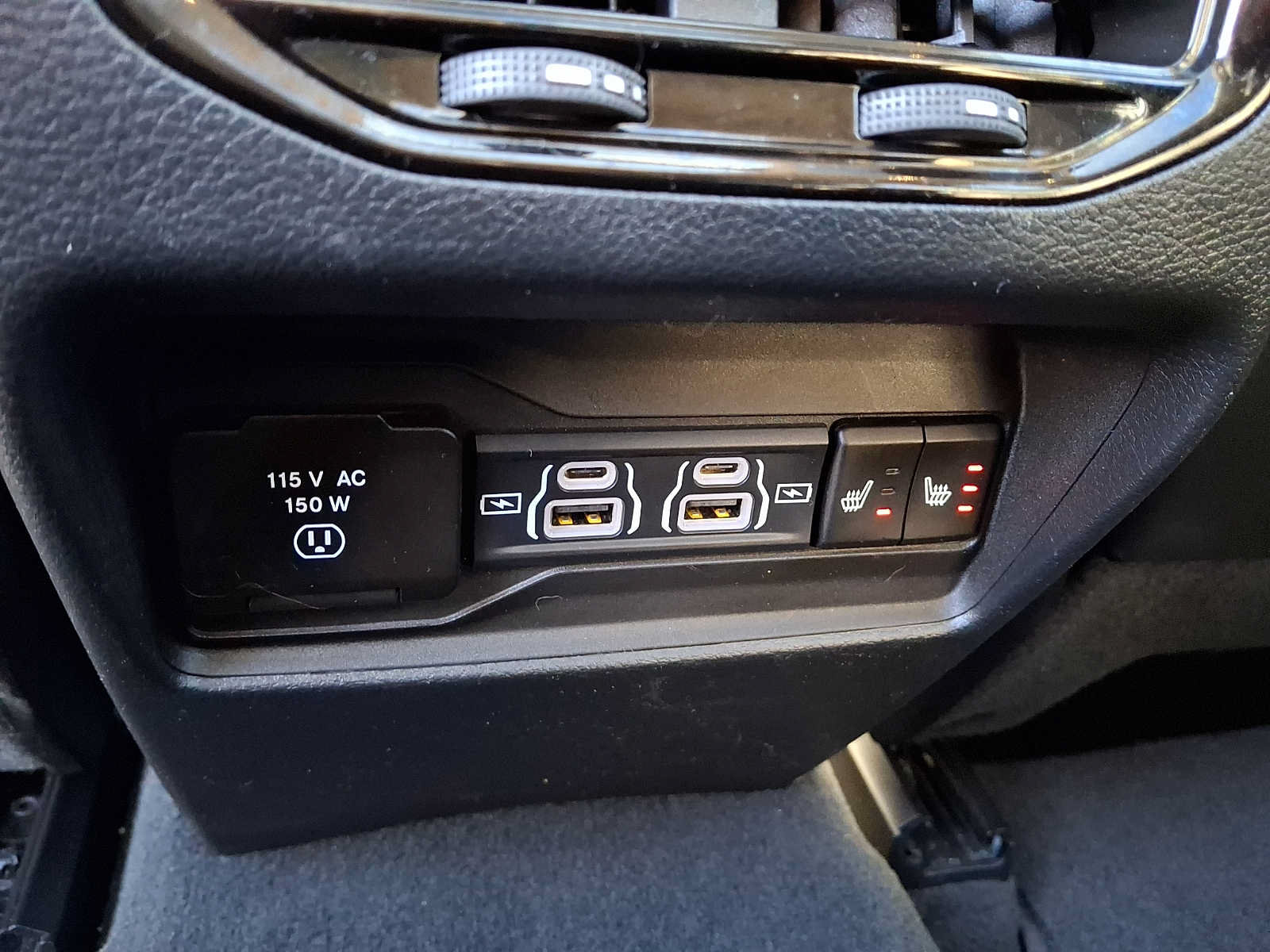 Used 2023 Jeep Grand Cherokee Limited w/ Luxury Tech Group II AWD/4WD image 11