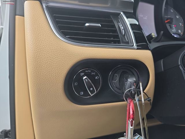 Used 2018 Porsche Macan S image 44