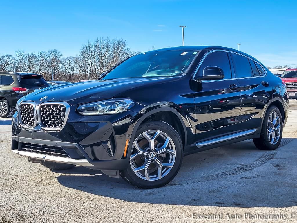Used 2023 BMW X4 xDrive30i w/ Premium Package image 2