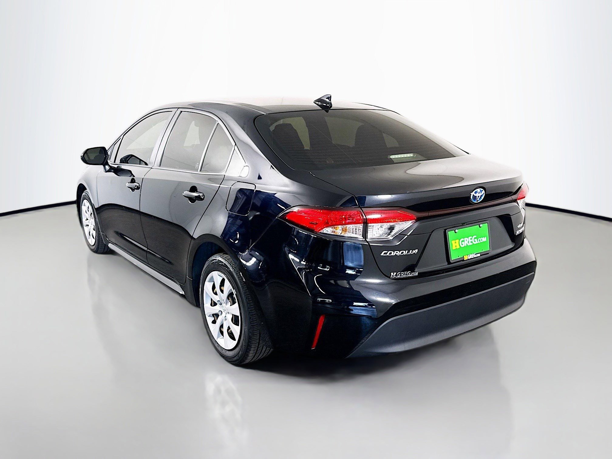Used 2024 Toyota Corolla LE FWD image 7