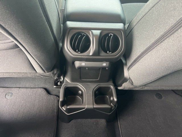 Used 2024 Jeep Gladiator Sport image 20