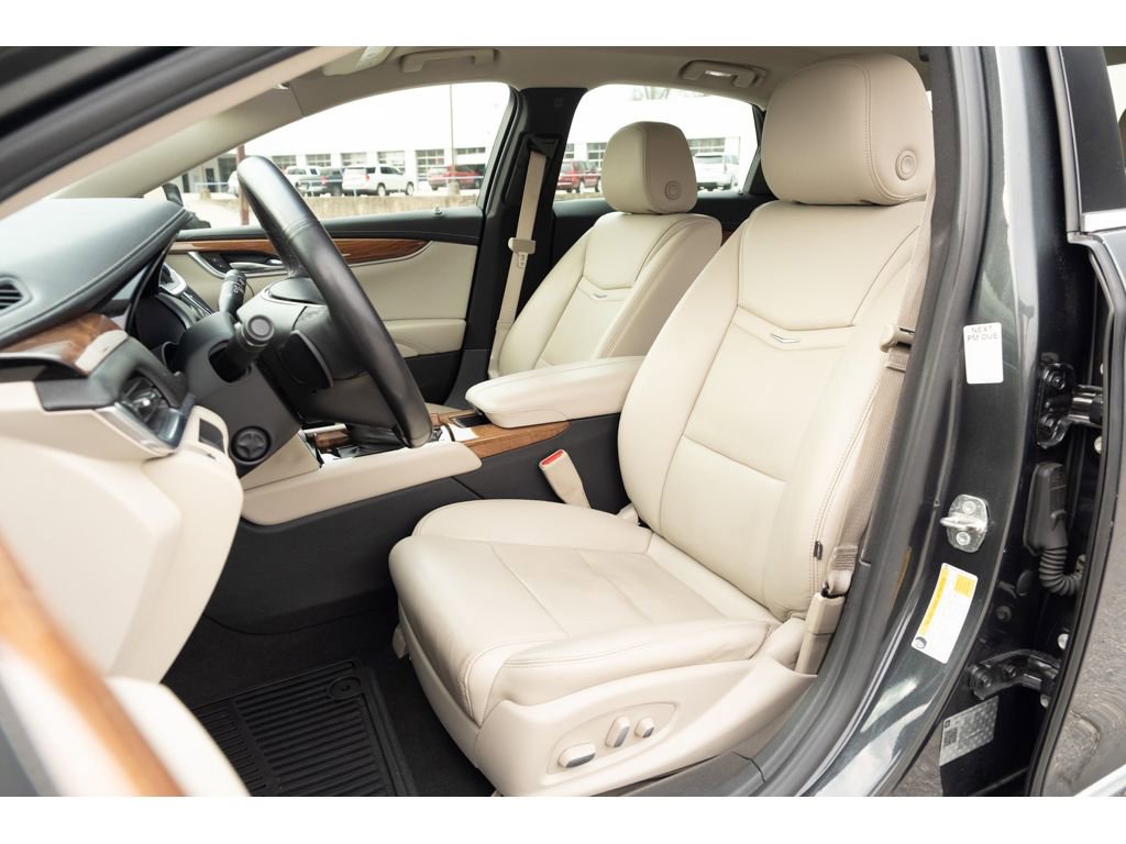 Used 2019 Cadillac XTS Luxury image 6