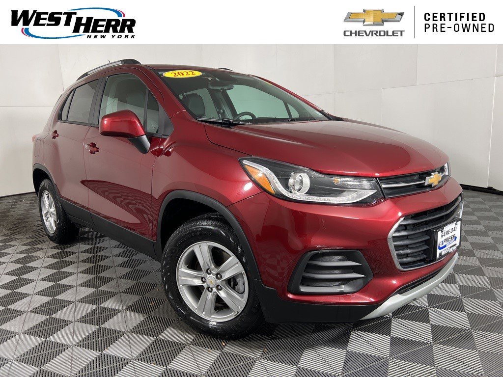 Certified 2022 Chevrolet Trax LT w/ LT Convenience Package image 1