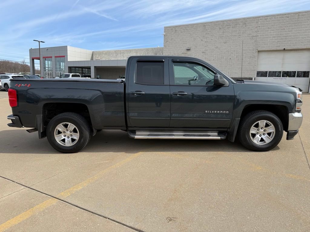 Used 2018 Chevrolet Silverado 1500 LT w/ All Star Edition image 6