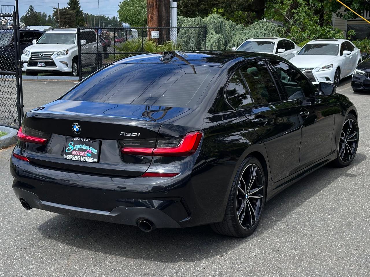 Used 2021 BMW 330i Sedan w/ M Sport Package RWD image 7