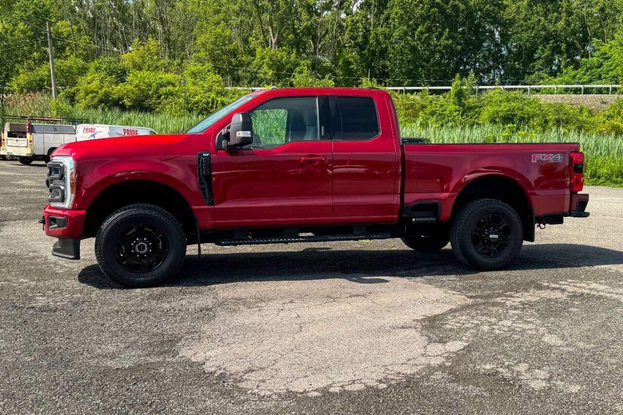 Used 2023 Ford F250 XLT w/ XLT Premium Package AWD/4WD image 6