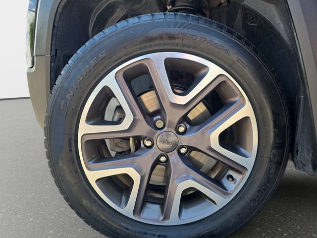 Used 2016 Jeep Renegade Latitude w/ Popular Equipment Group AWD/4WD image 35