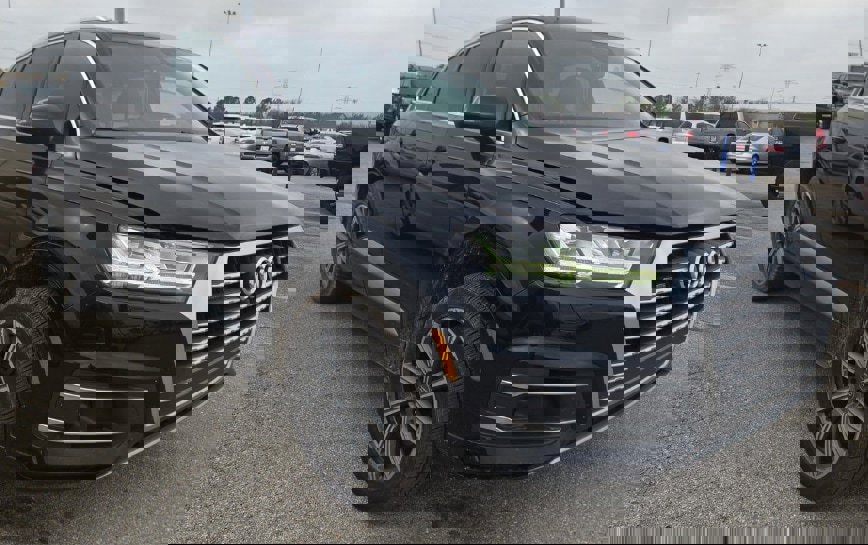 Used 2017 Audi Q7 3.0T Prestige image 1