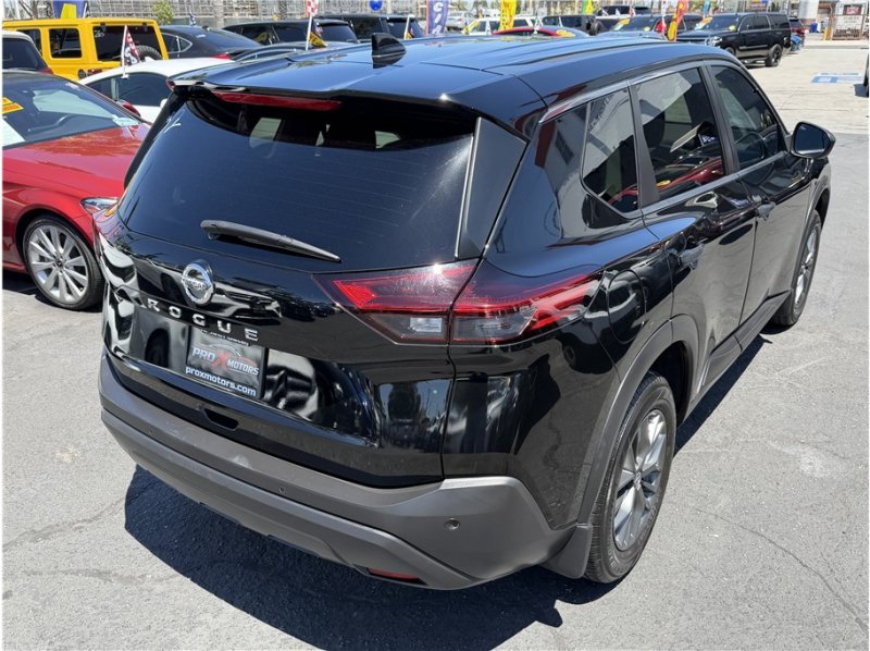 Used 2021 Nissan Rogue S FWD image 40