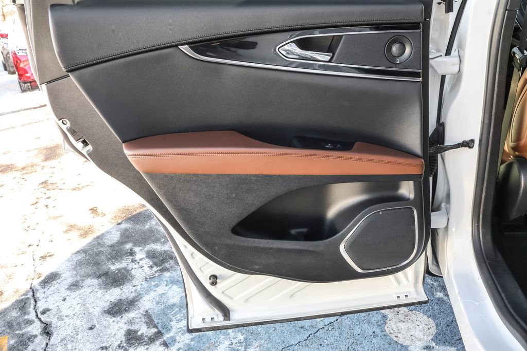 Used 2021 Lincoln Nautilus Reserve w/ Cargo Utility Package image 27