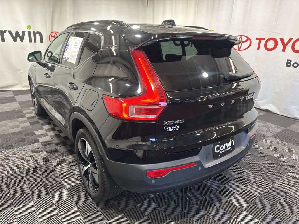 Used 2021 Volvo XC40 P8 Recharge image 5