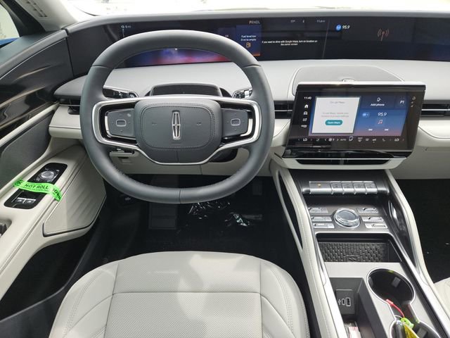 New 2026 Lincoln Nautilus Premier AWD/4WD image 4