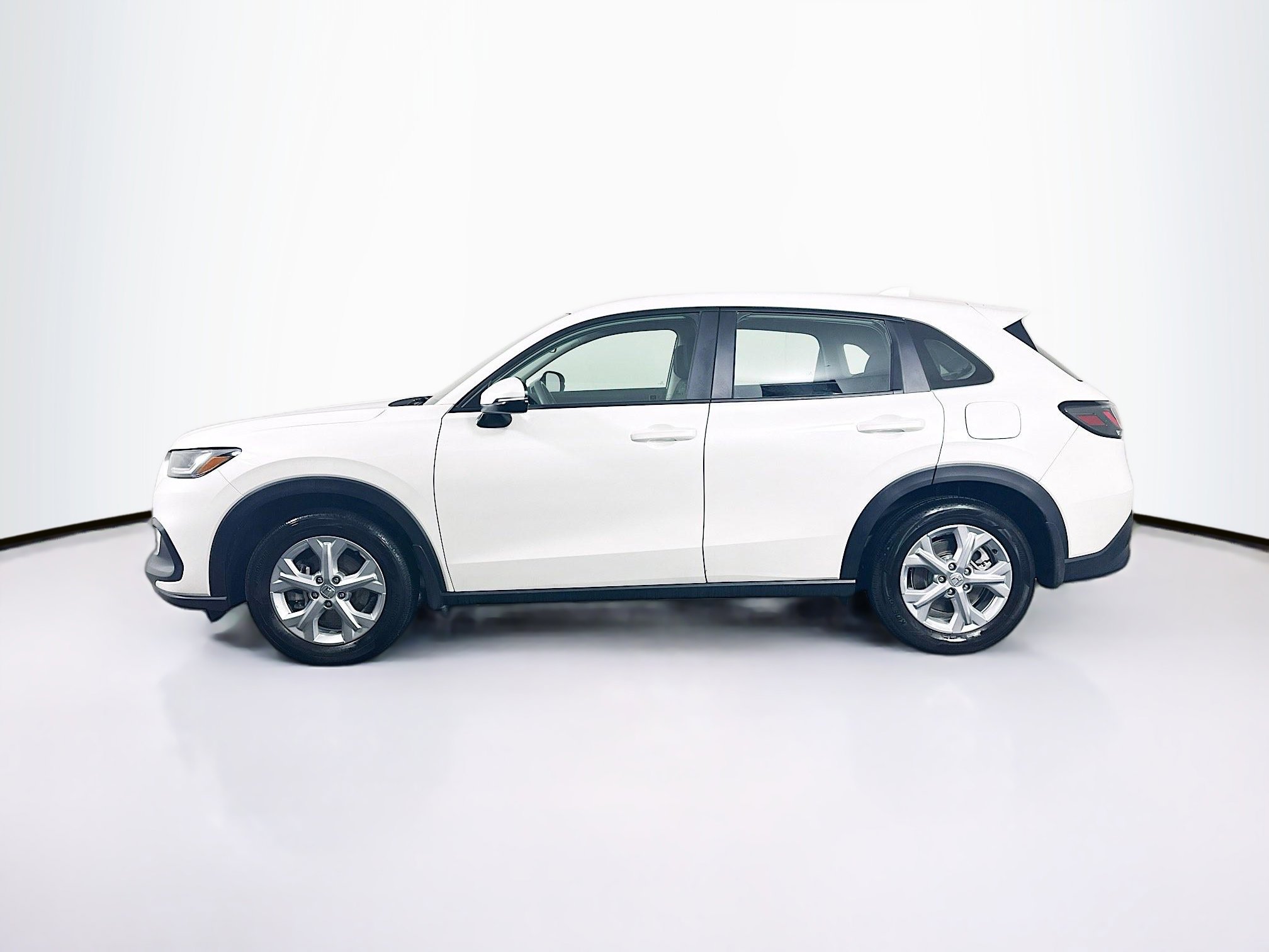 Used 2025 Honda HR-V LX image 4