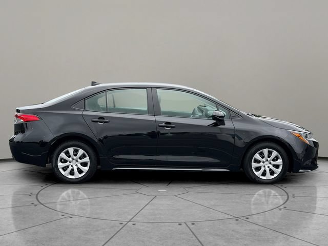 Certified 2025 Toyota Corolla LE FWD image 7