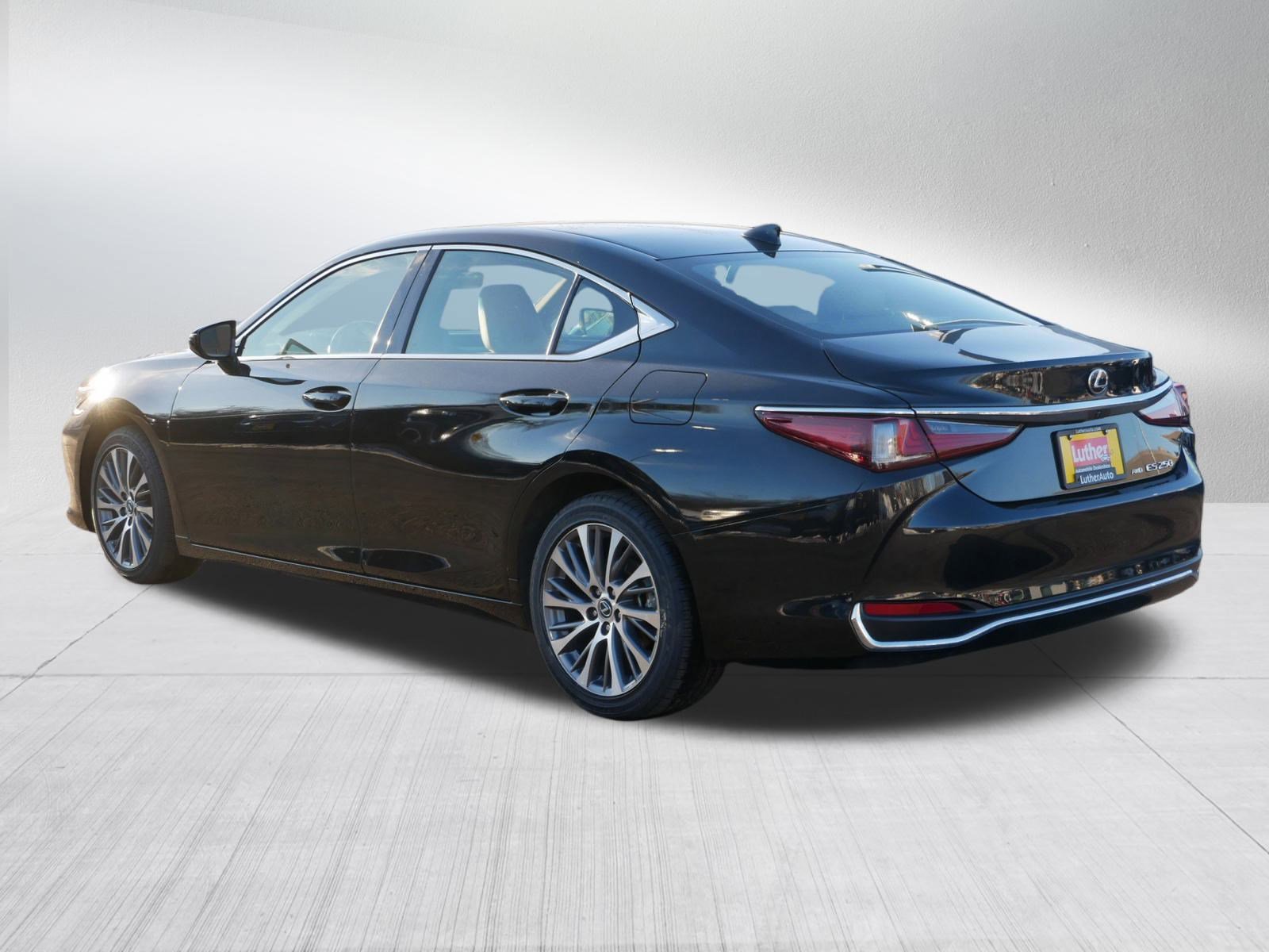 Used 2021 Lexus ES 250 w/ Premium Package image 5