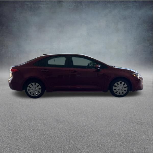 Used 2024 Toyota Corolla LE FWD image 8