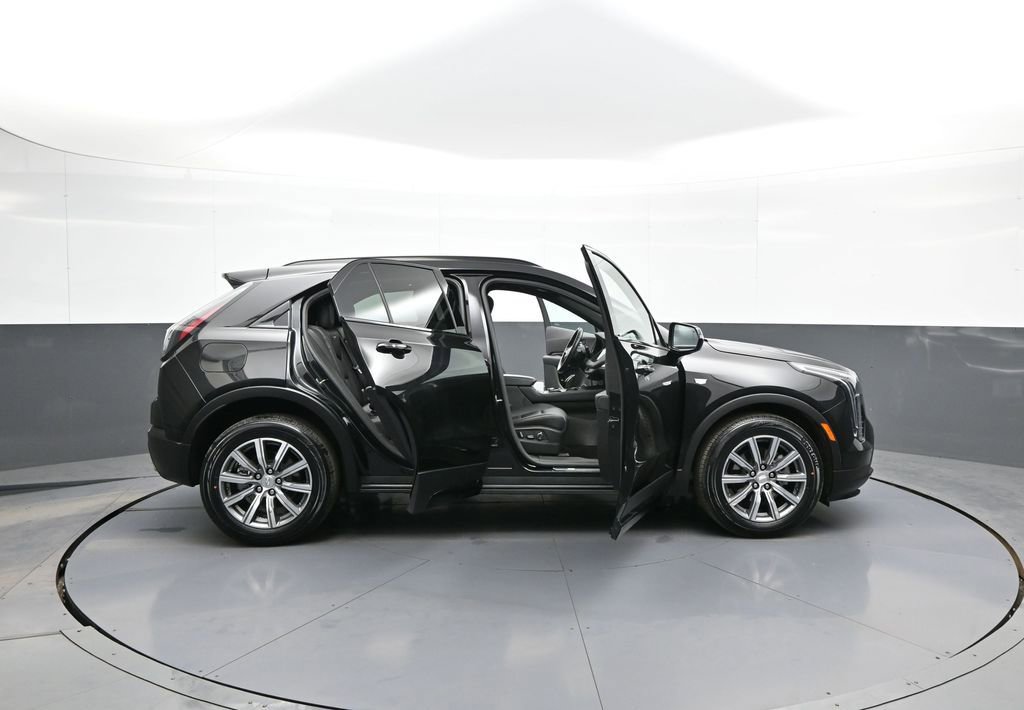 Used 2023 Cadillac XT4 Sport w/ Technology Package image 43