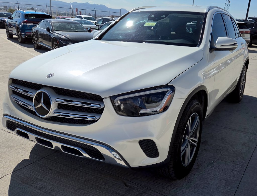 Used 2020 Mercedes-Benz GLC 300 image 2