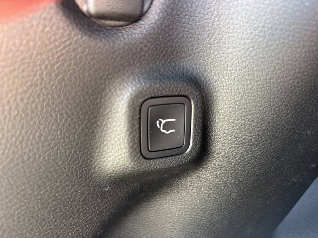 Used 2023 Jeep Compass High Altitude w/ Driver Assist Group I image 7