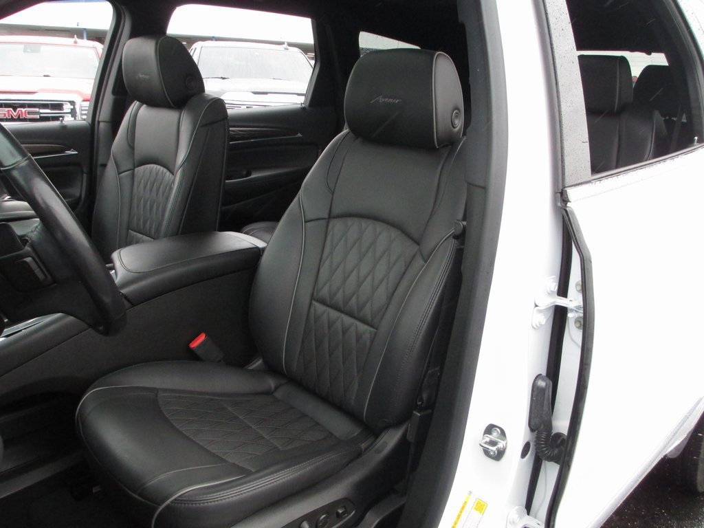 Certified 2023 Buick Enclave Avenir image 19