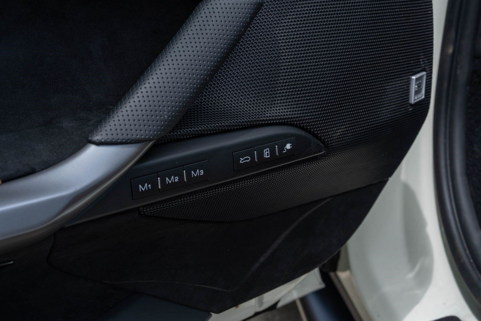 Used 2024 Ferrari 296 GTB RWD image 29