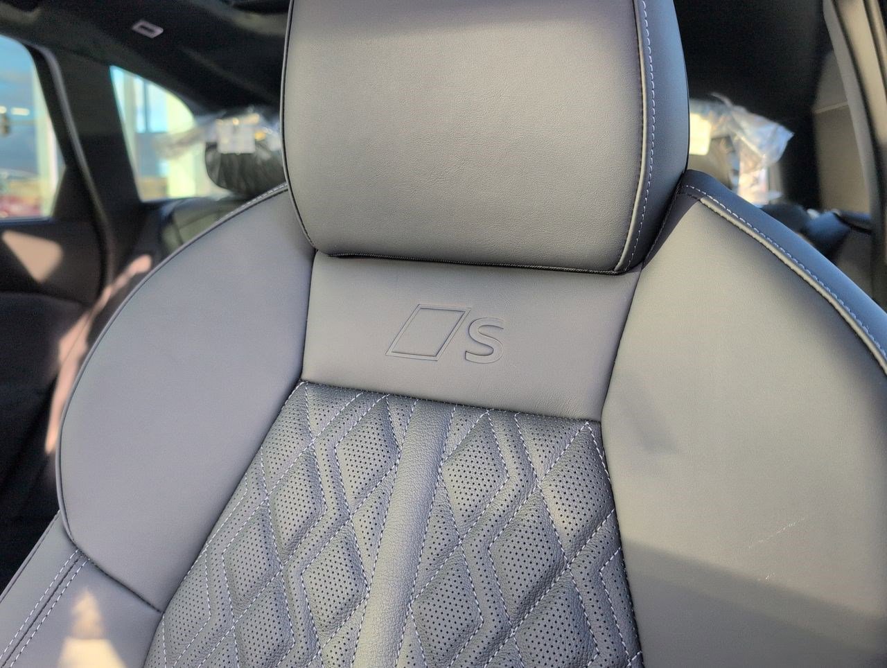 New 2025 Audi SQ5 Premium Plus image 12