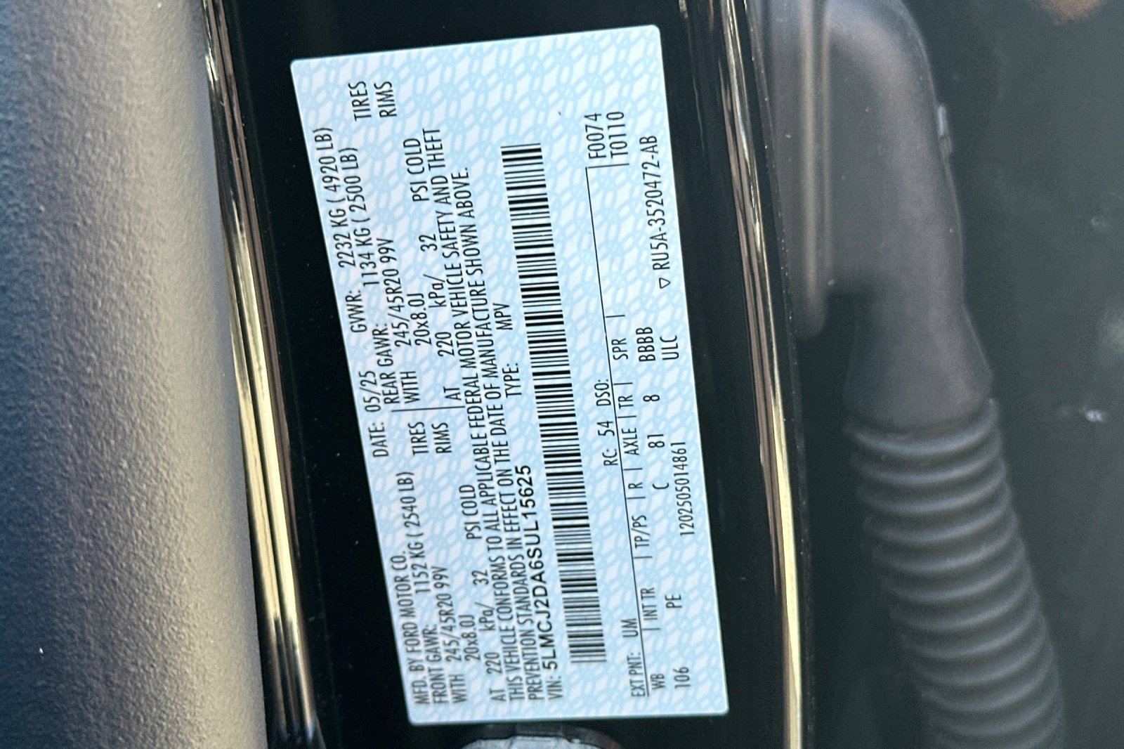 New 2025 Lincoln Corsair Reserve w/ Equipment Group 202A image 28