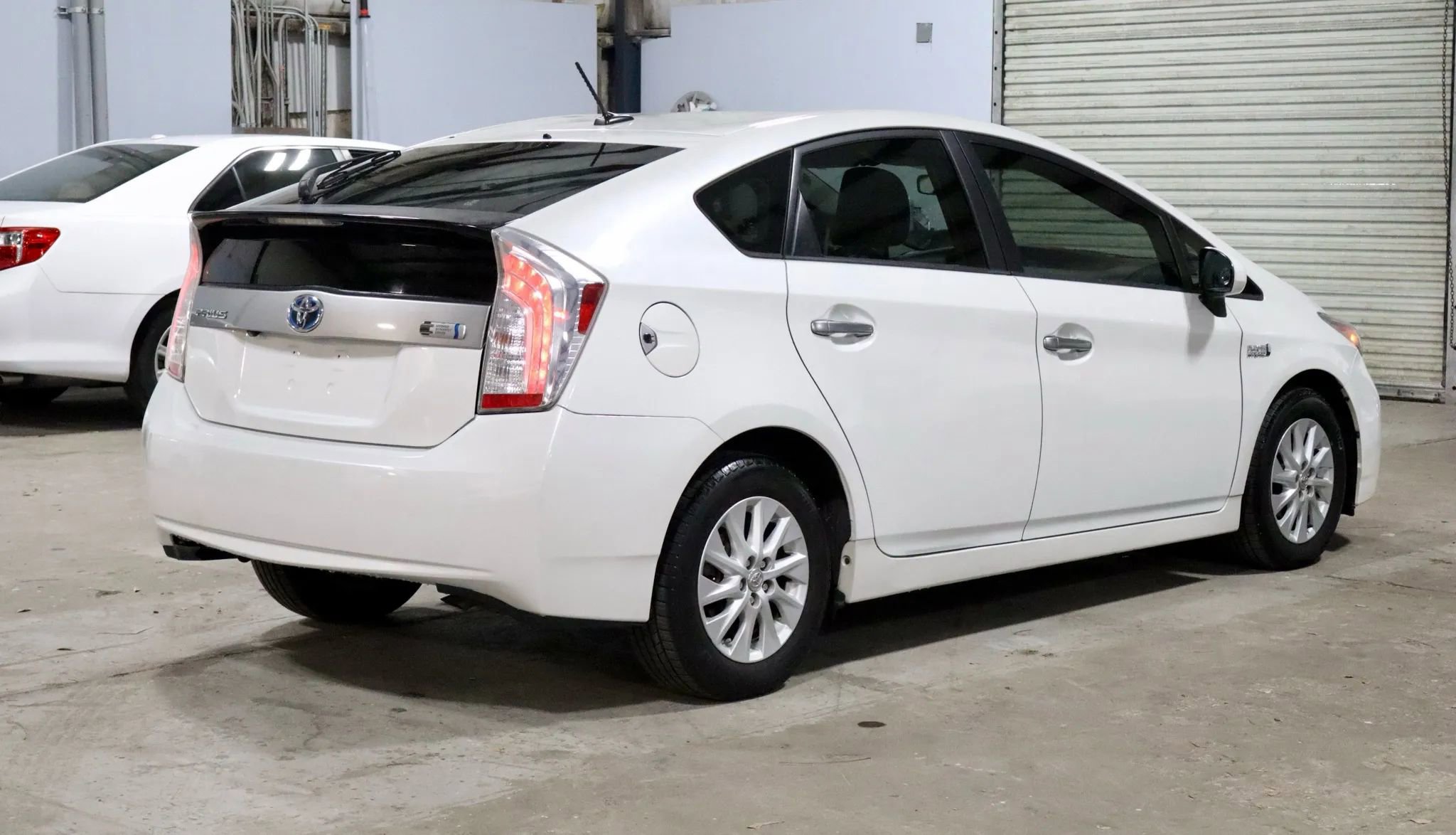 Used 2013 Toyota Prius Plug-In Hybrid image 6