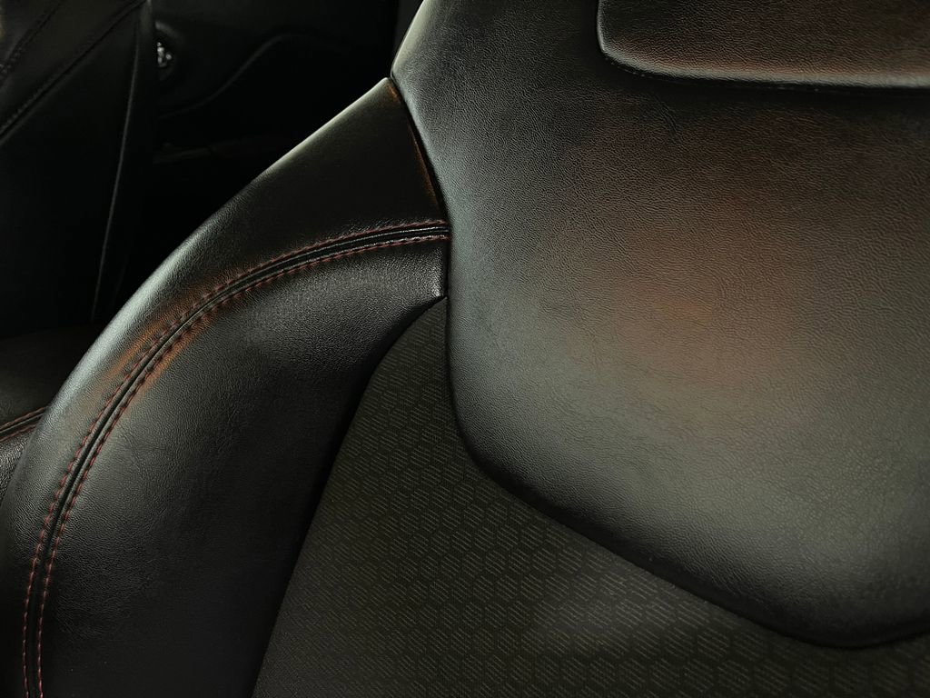 Used 2021 Jeep Cherokee Trailhawk w/ Trailer Tow Group image 18