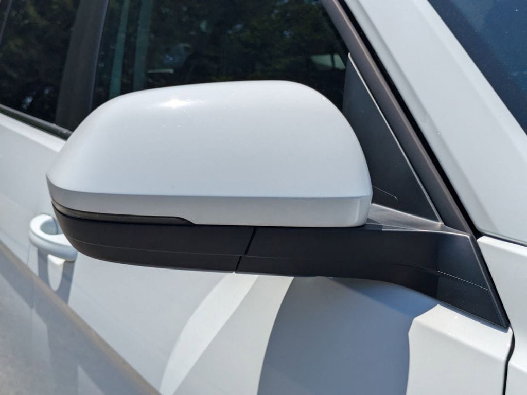 Used 2024 Volkswagen Atlas SE w/ Panoramic Sunroof Package AWD/4WD image 12