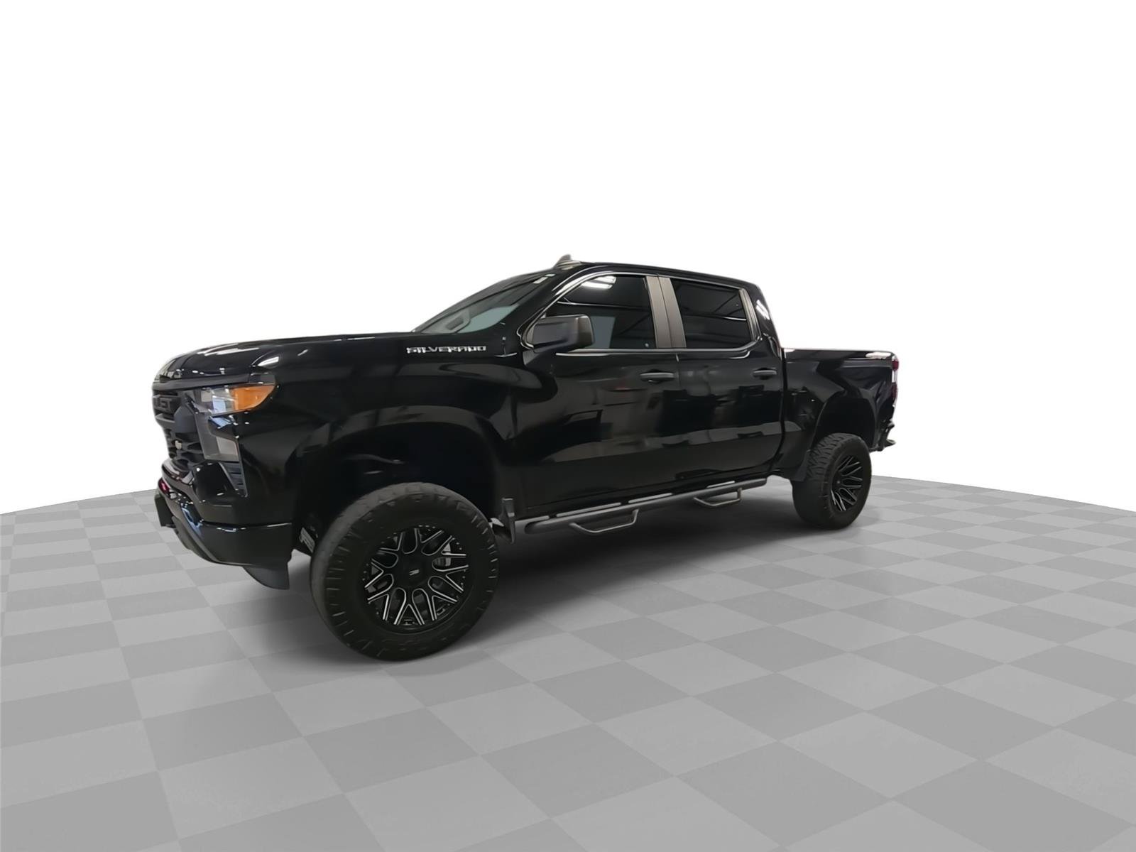 Used 2022 Chevrolet Silverado 1500 Custom AWD/4WD image 4