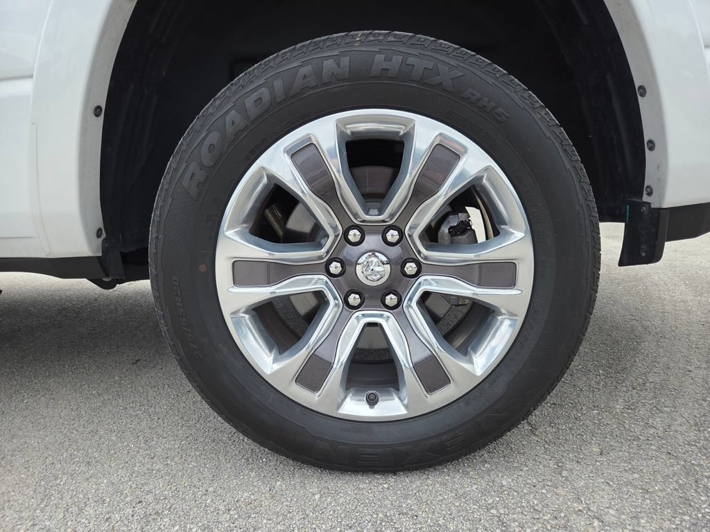 Used 2023 RAM 1500 Limited w/ Body Color Bumper Group RWD image 19