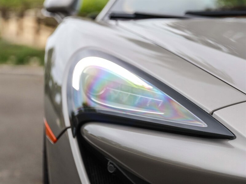 Used 2016 McLaren 570S Coupe RWD image 14