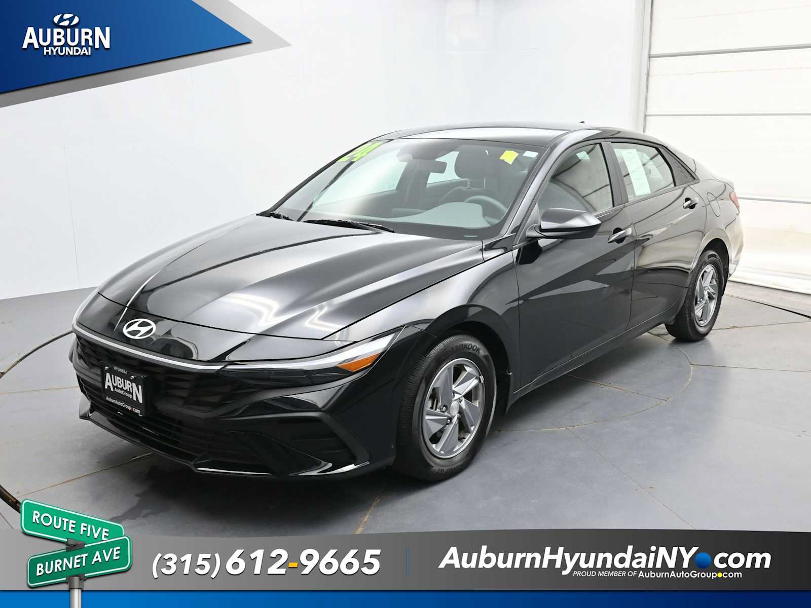 Used 2024 Hyundai Elantra SE FWD image 16